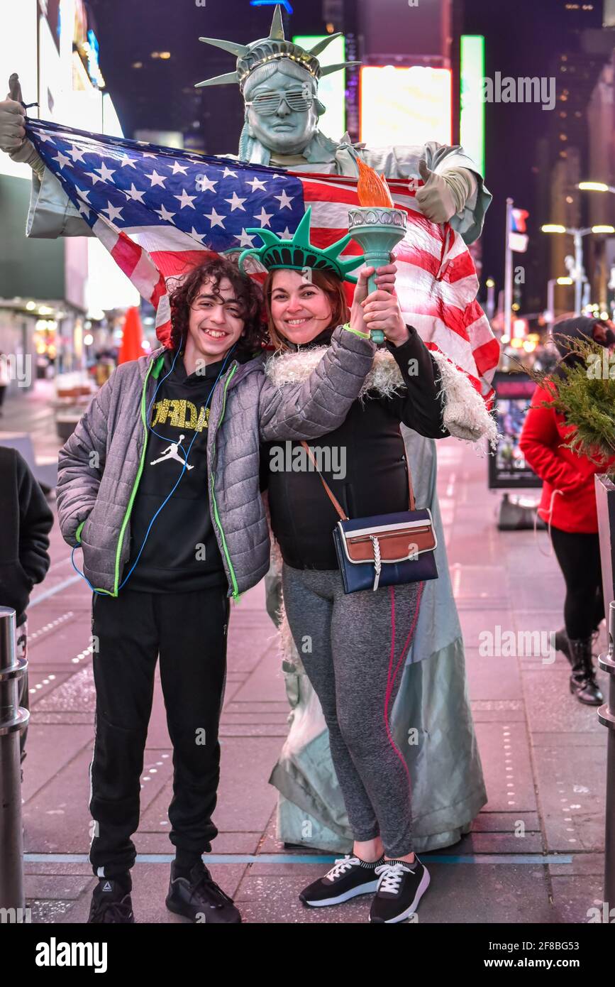 Portraits spontanés de touristes latino-américains à New York, États-Unis Banque D'Images
