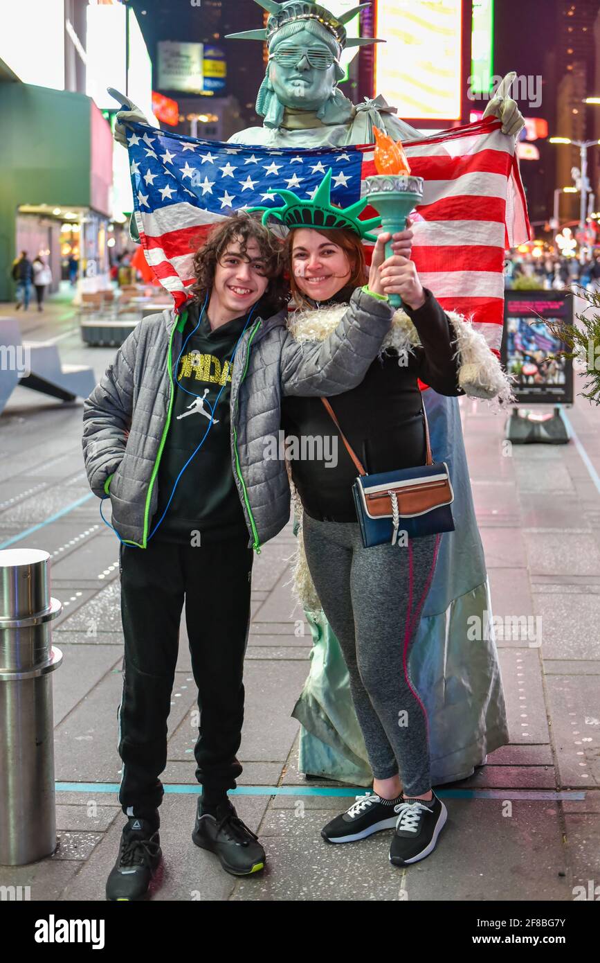 Portraits spontanés de touristes latino-américains à New York, États-Unis Banque D'Images