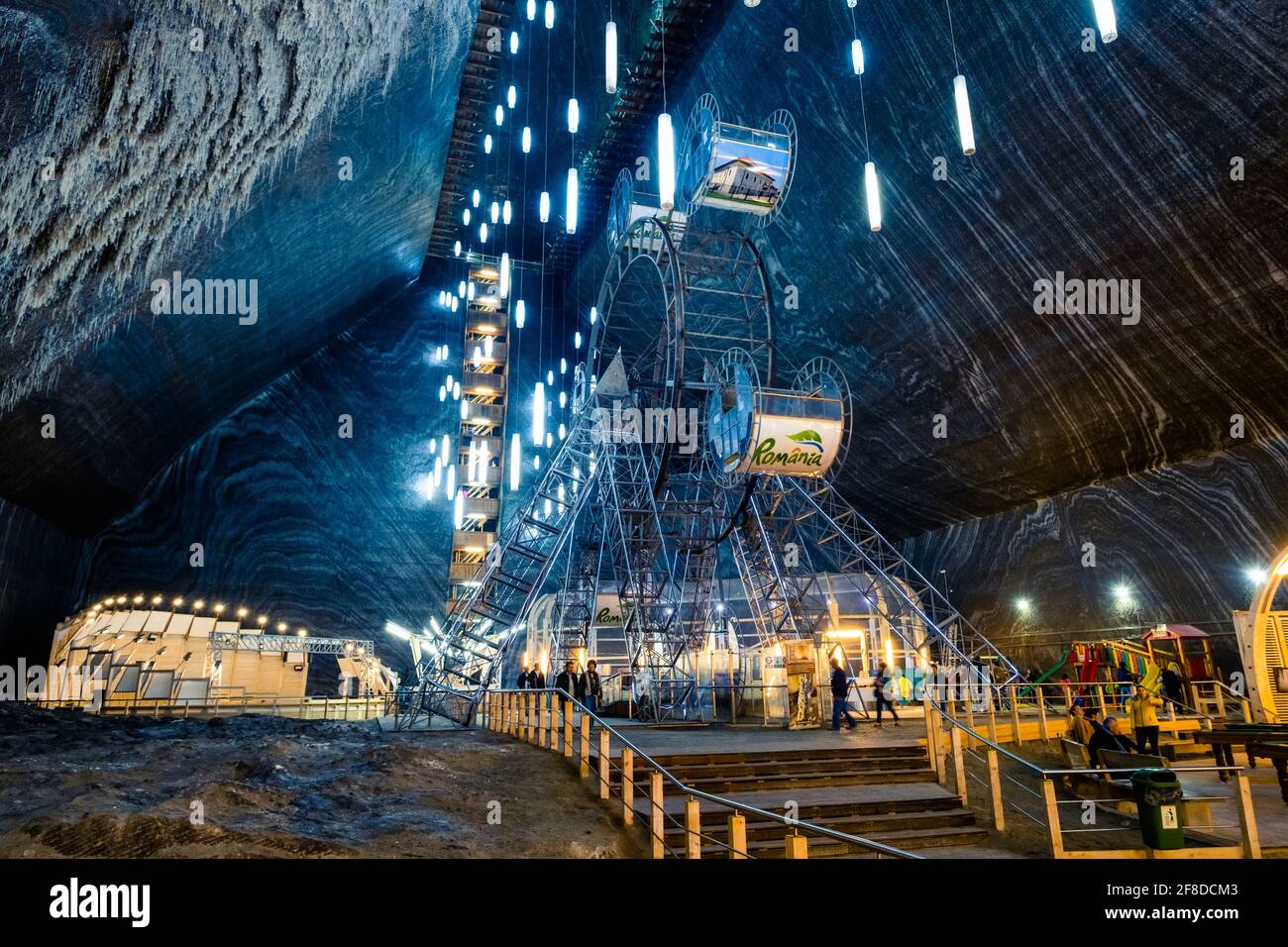 Turda, Roumanie - 27 octobre 2019 : populaire mine de sel touristique Salina Turda en Roumanie Banque D'Images