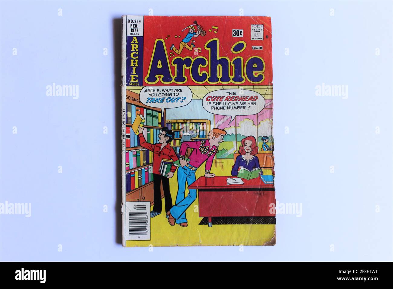 Livre de bandes dessinées vintage Archie par Archie Series. 1977 par John Goldwater. Couverture par Dan DeCarlo et Rudy Lapick. Histoires de Frank Doyle Tom DeFalco George G. Banque D'Images