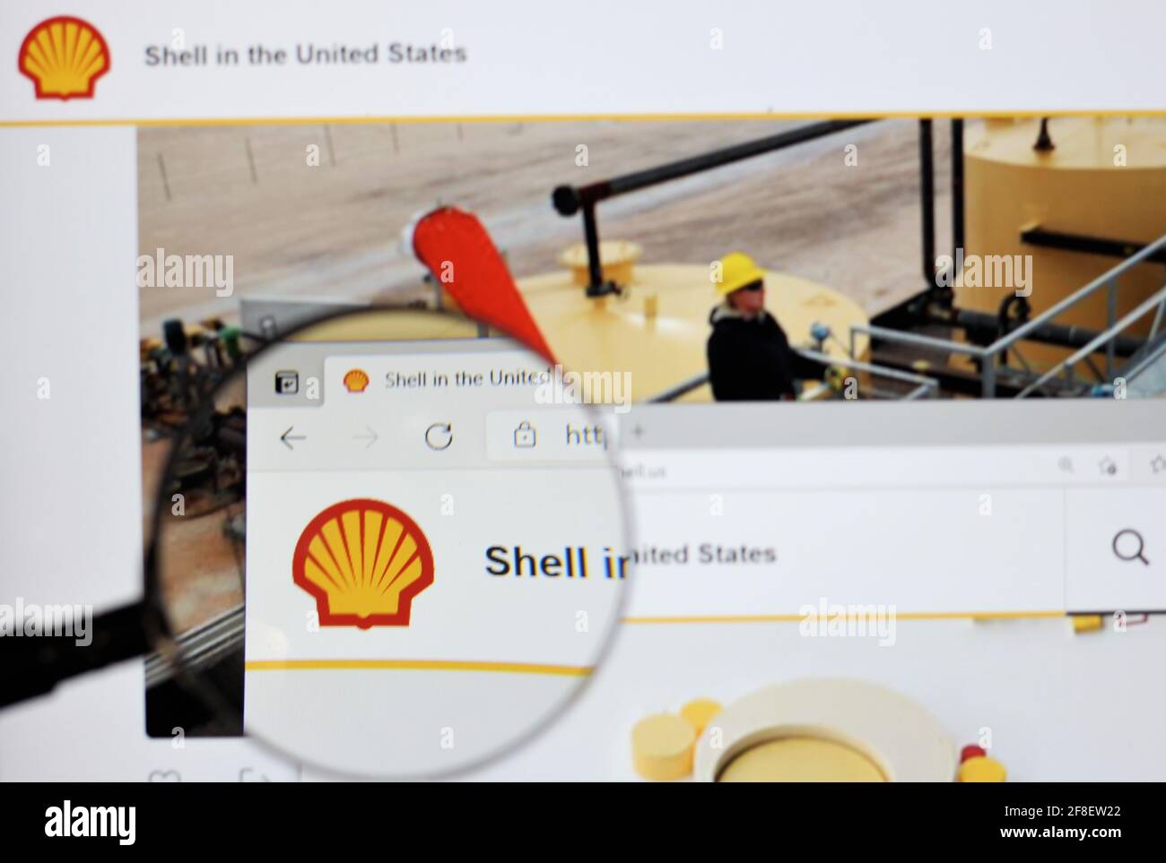 Royal Dutch Shell plc, connue sous le nom de Shell, est une société multinationale anglo-néerlandaise de pétrole et de gaz dont le siège est situé à la Haye, aux pays-Bas. Logo Shell Banque D'Images