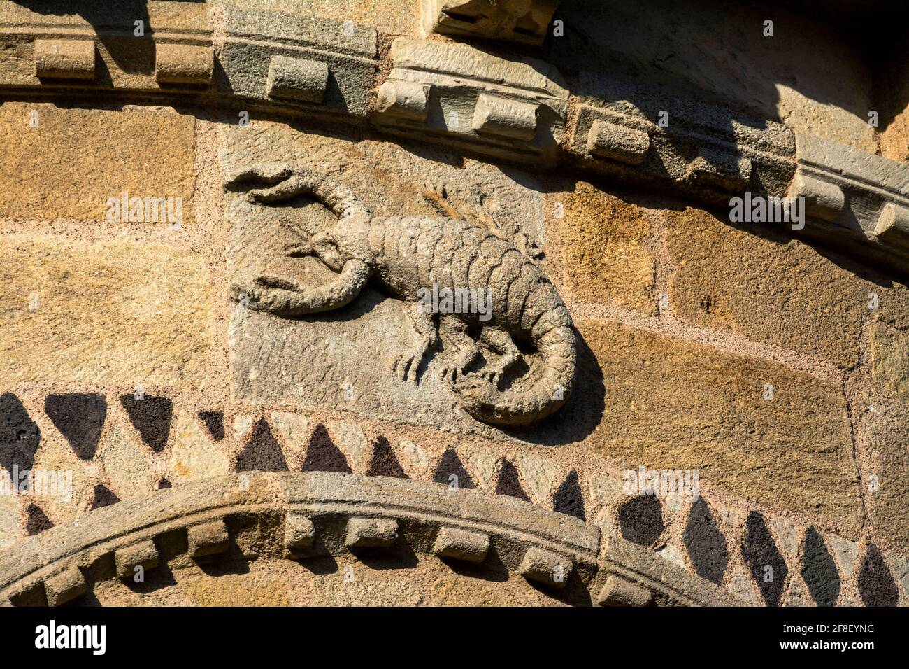 Issoire, signe zodiac (Scorpion), église romaine de Saint-Austremoine, département du Puy de Dôme, Auvergne Rhône Alpes, France, Auvergne, France, Europe Banque D'Images