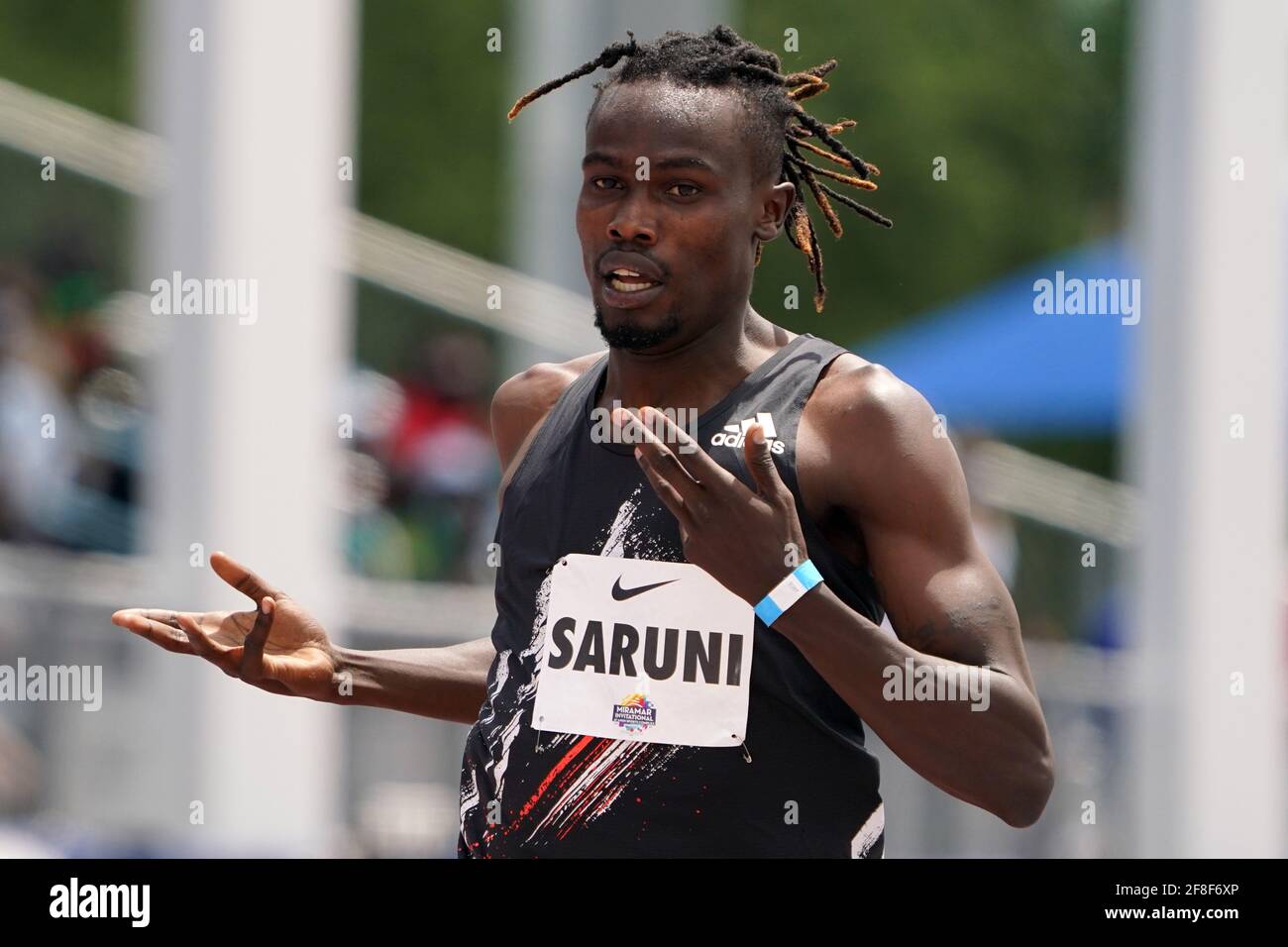 Michael Saruni (KEN) gagne le 1 500 m en 3:45.84 pendant la Miramar Invitational, le samedi 10 avril 2021, à Miramar, Fla Banque D'Images