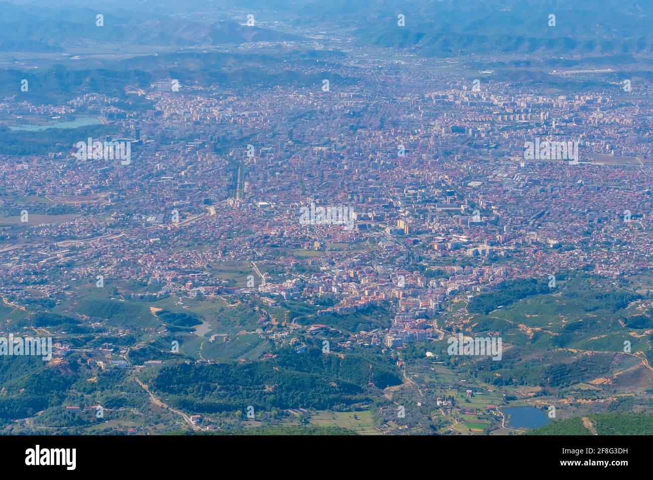 Vue aérienne de Tirana depuis la montagne Dajti en Albanie Banque D'Images