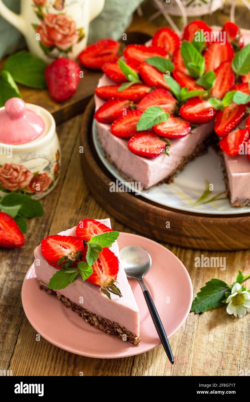 Gateaux D Anniversaire Banque D Image Et Photos Alamy