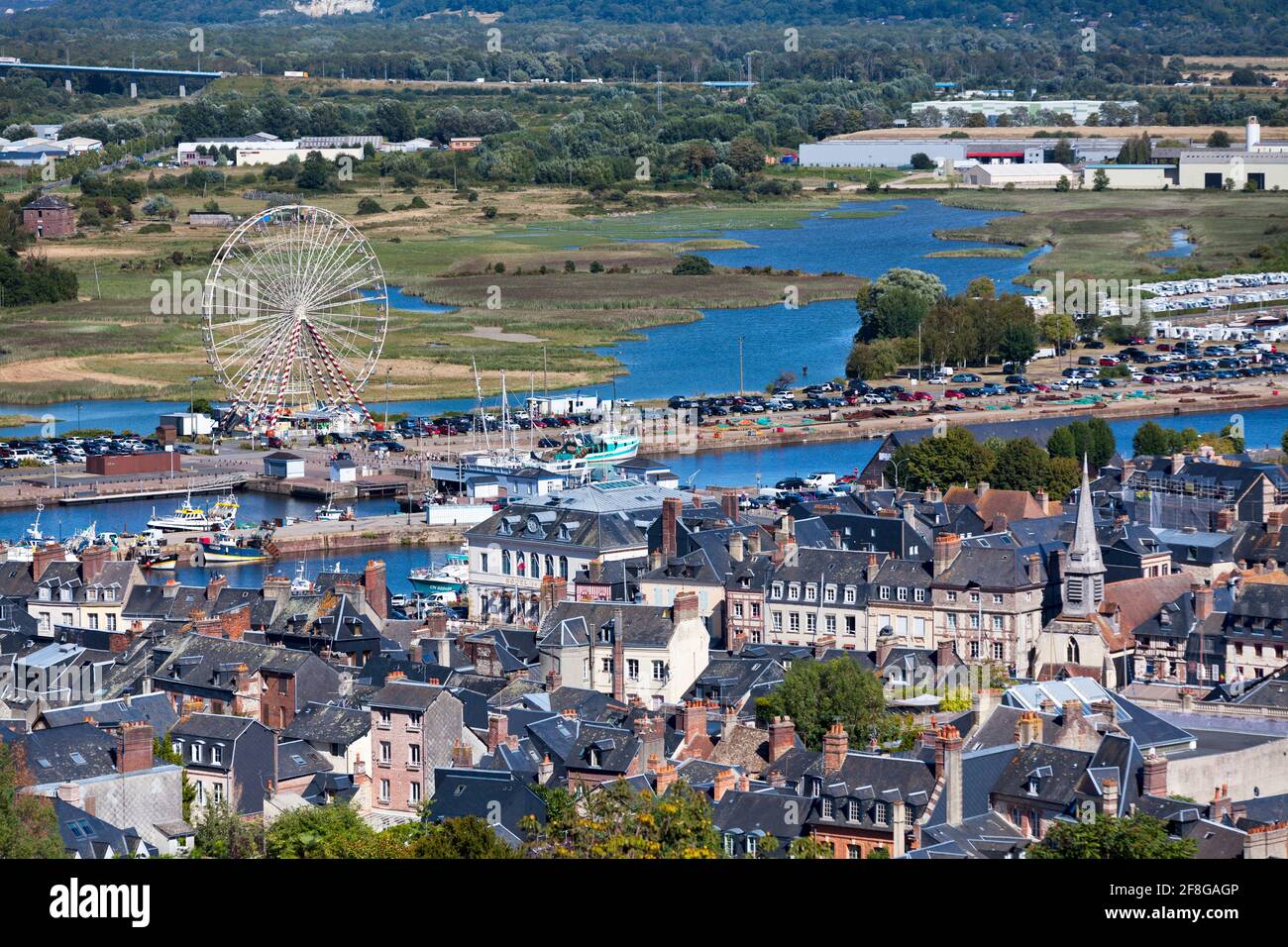 Vue aérienne de la ville de Honfleur dans le Calvados, France. Banque D'Images