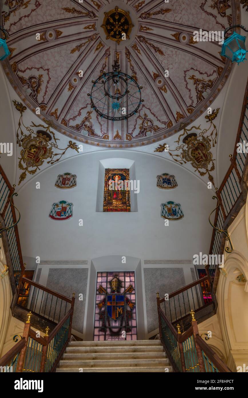 Plafond ornementé à l'intérieur du palais épiscopal de Murcia, Espagne Banque D'Images