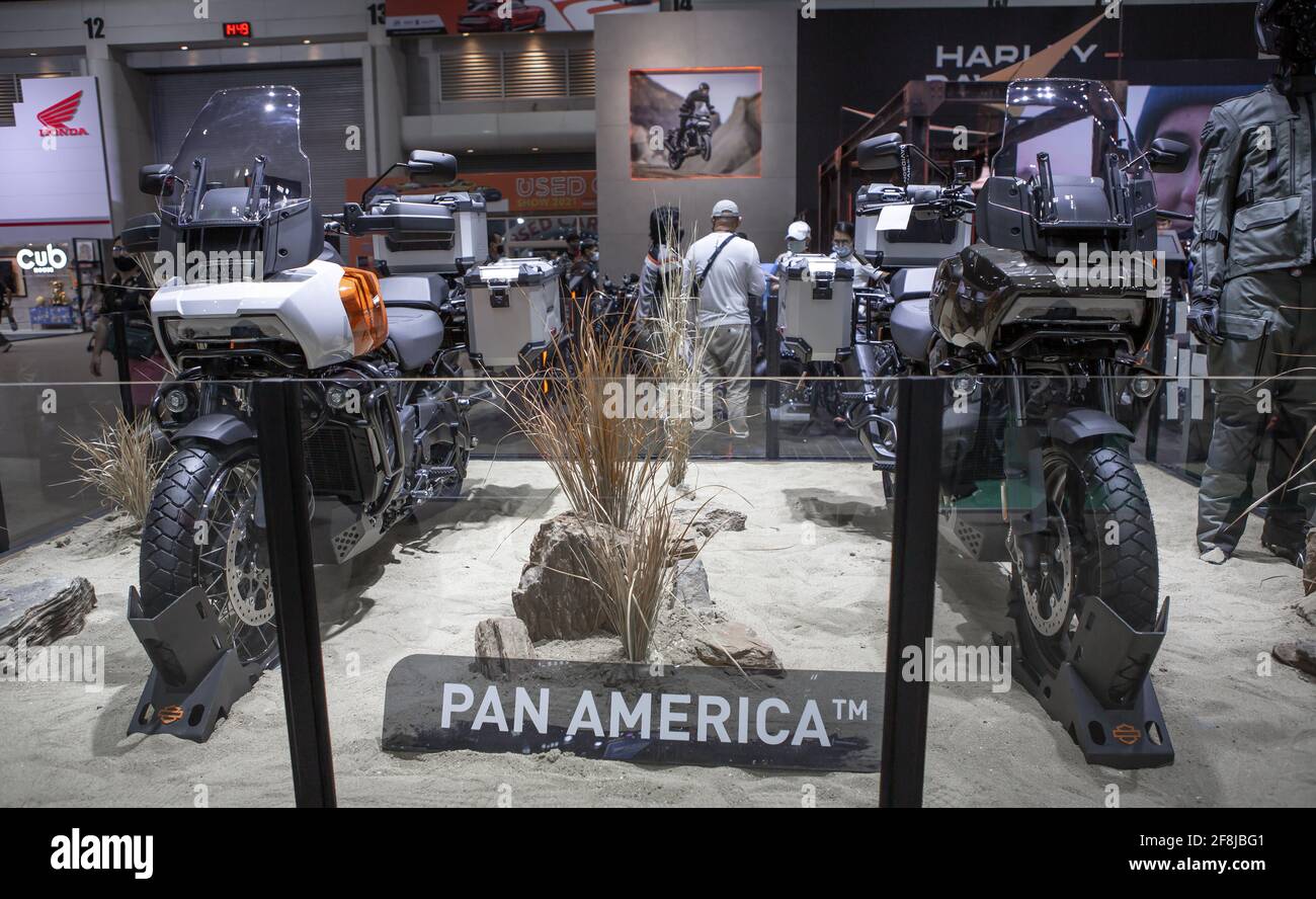 Bangkok, Thaïlande - 4 avril 2021: Harley Davidson PAN AMERICA exposé au SALON INTERNATIONAL DE L'AUTOMOBILE de BANGKOK 2021 Banque D'Images
