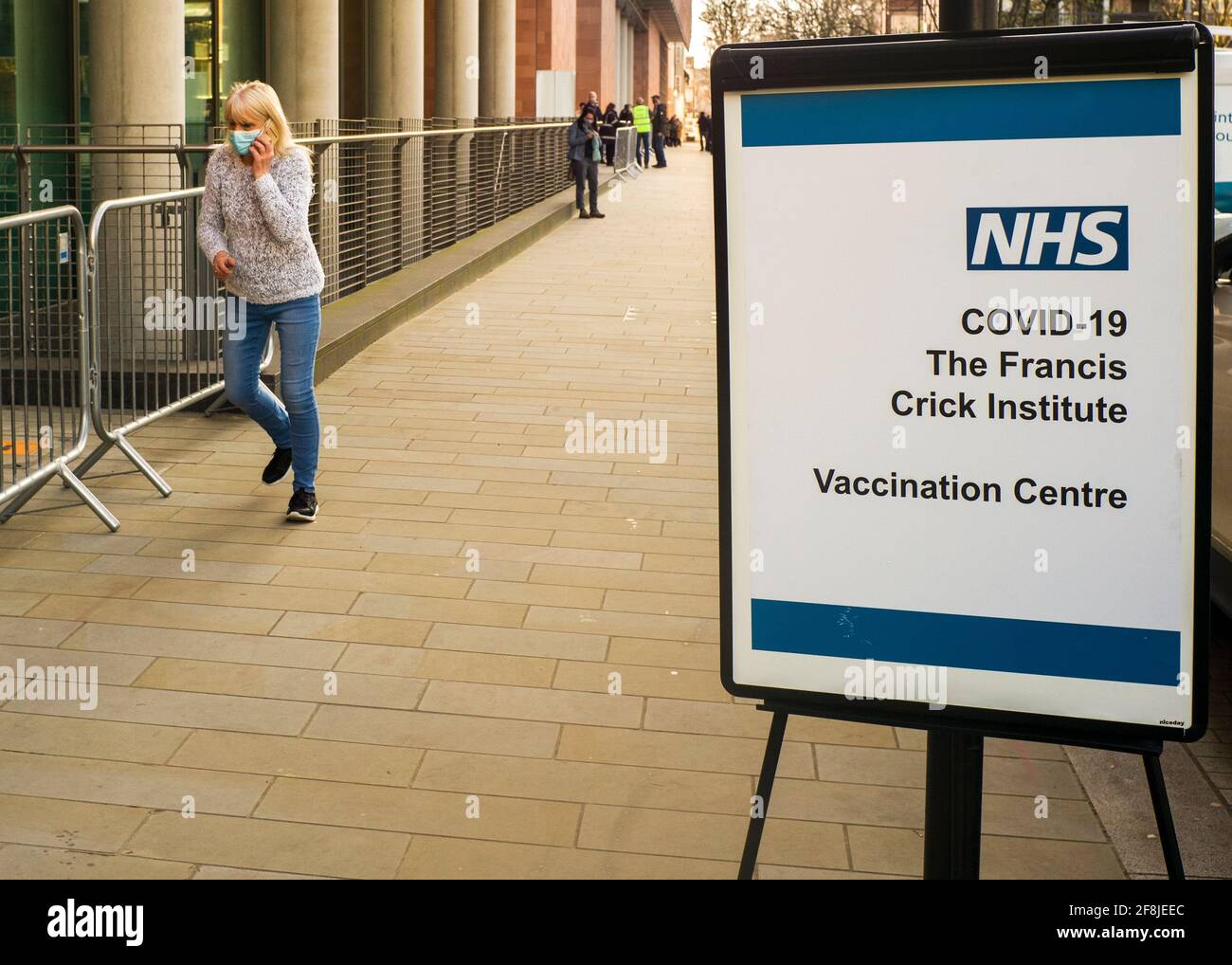 Le centre de vaccination de l'Institut Francis Crick Banque D'Images