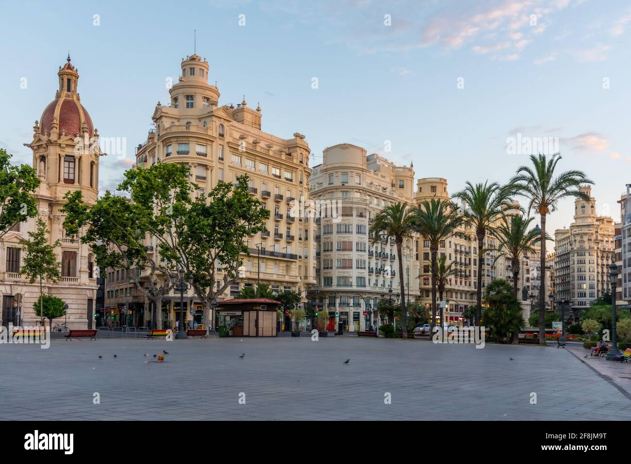 VALENCE, ESPAGNE, 18 JUIN 2019: Vue de la Plaça de l' Ajuntament à Valence, Espagne Banque D'Images