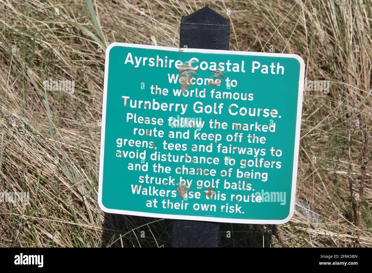 Ecosse, Ayrshire Turnberry . Le sentier côtier d'Ayrshire 12 avril 2021. Panneaux d'avertissement Banque D'Images