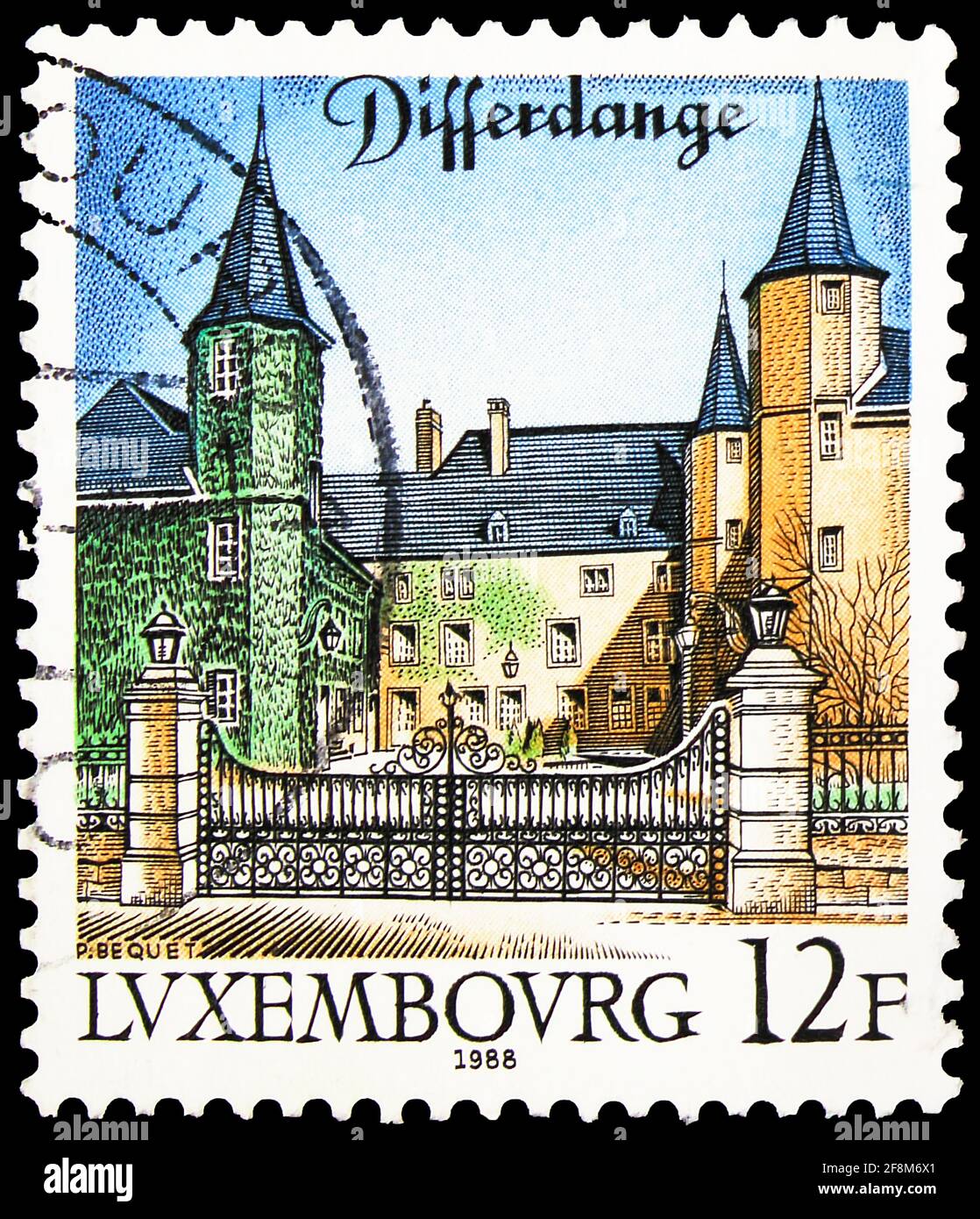 MOSCOU, RUSSIE - 30 SEPTEMBRE 2019 : le timbre-poste imprimé au Luxembourg  montre Differdange, série touristique, vers 1988 Photo Stock - Alamy