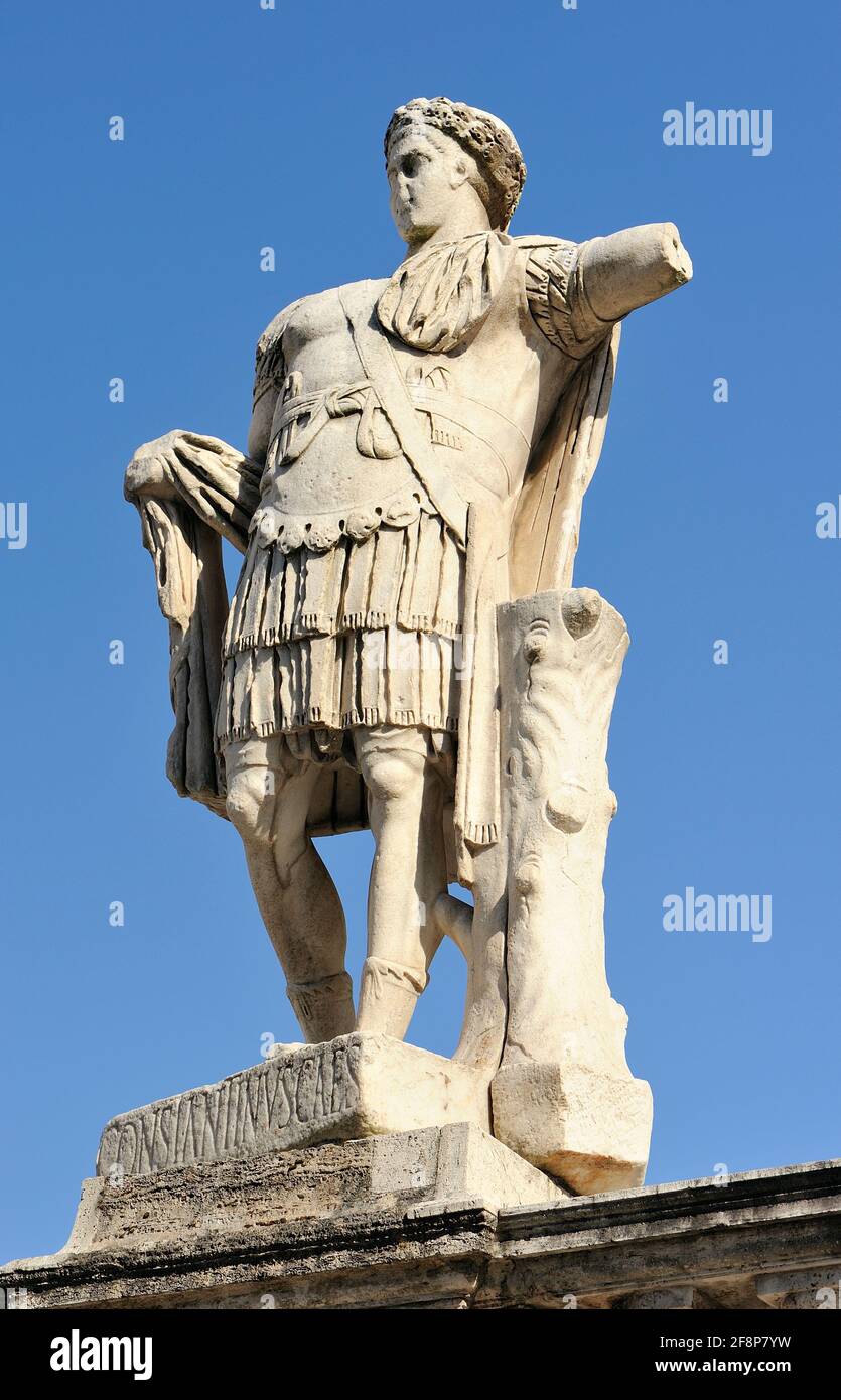 Italie, Rome, Campidoglio, statue de Constantin II, sculpture romaine Banque D'Images