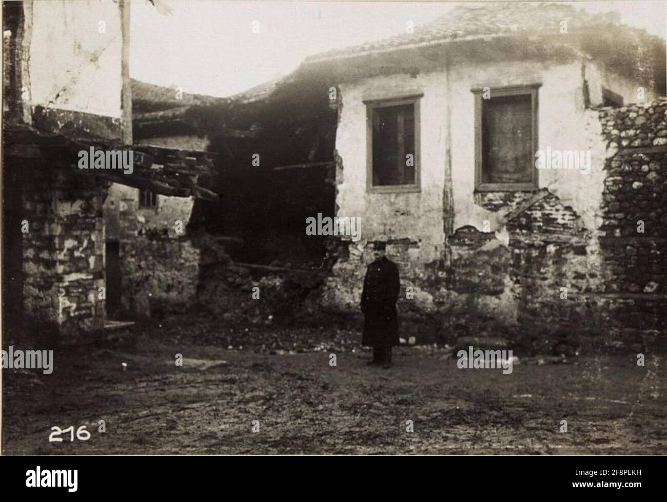 D'une bombe circulaire à Durazzo détruit la maison. . Banque D'Images