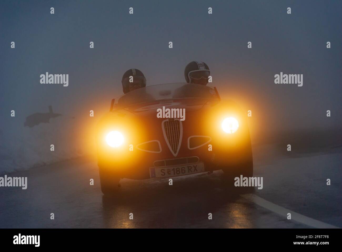 fuscher toerl, autriche, 25 septembre 2015, vintage alfa romeo barchetta au grand prix grossglockner, compétition pour les voitures classiques sur une route de montagne Banque D'Images