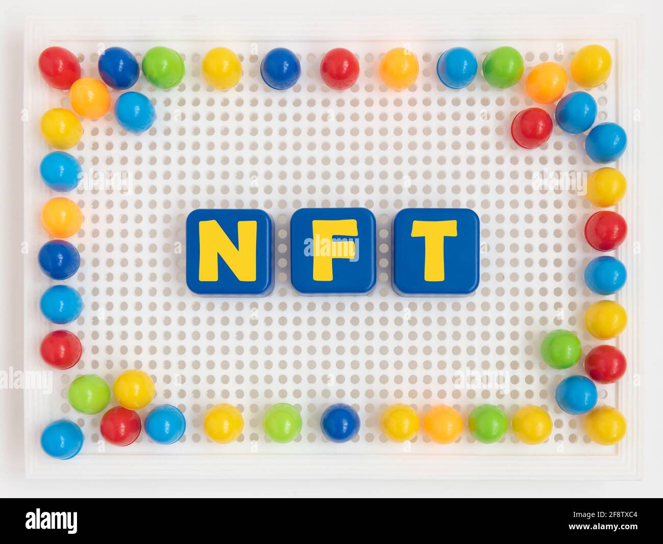 Inscription de jetons non fongibles NFT dans le cadre. Banque D'Images