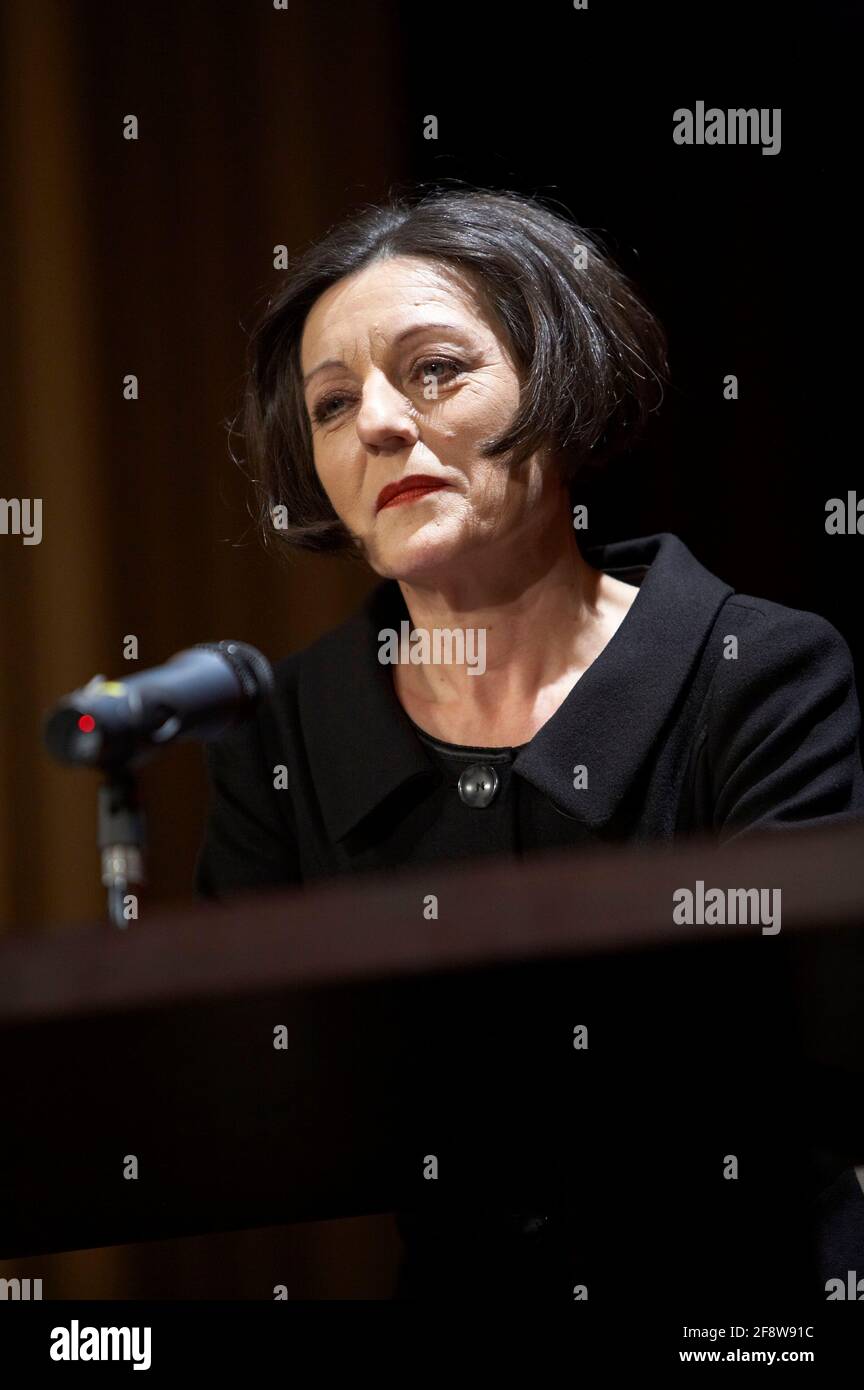 DEU, Deutschland, Essen, 20.01.2010: Herta Müller, Literaturnobelpreisträgerin 2009, vor einer Lesung à Essen. [(c) Michael Kneffel, Ruettenscheider Banque D'Images