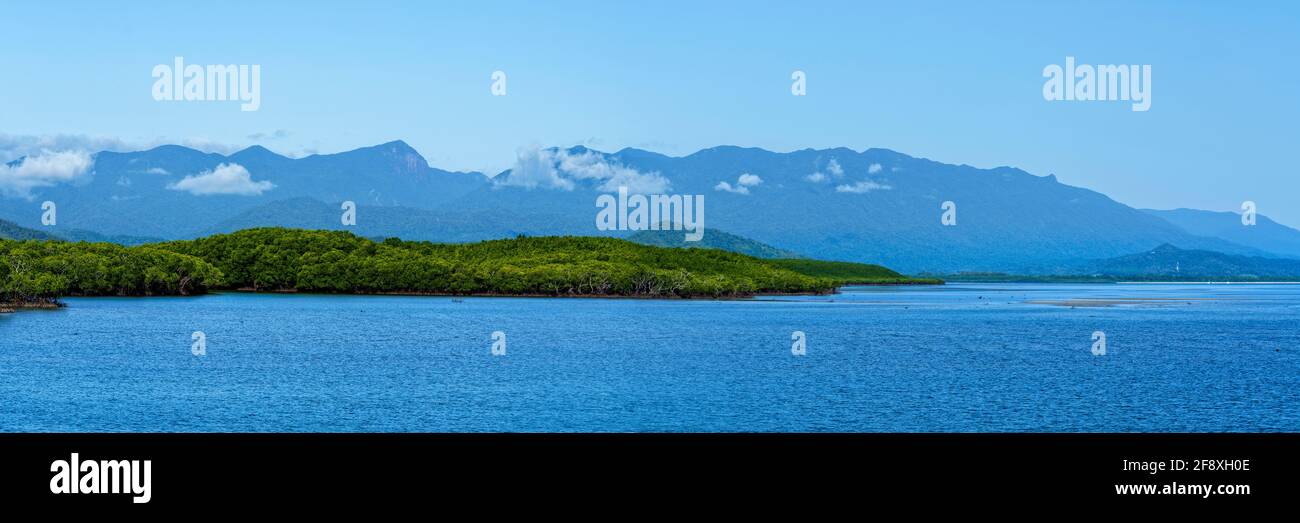 Port Douglas Harbour, Shire of Douglas, Queensland, Australie Banque D'Images