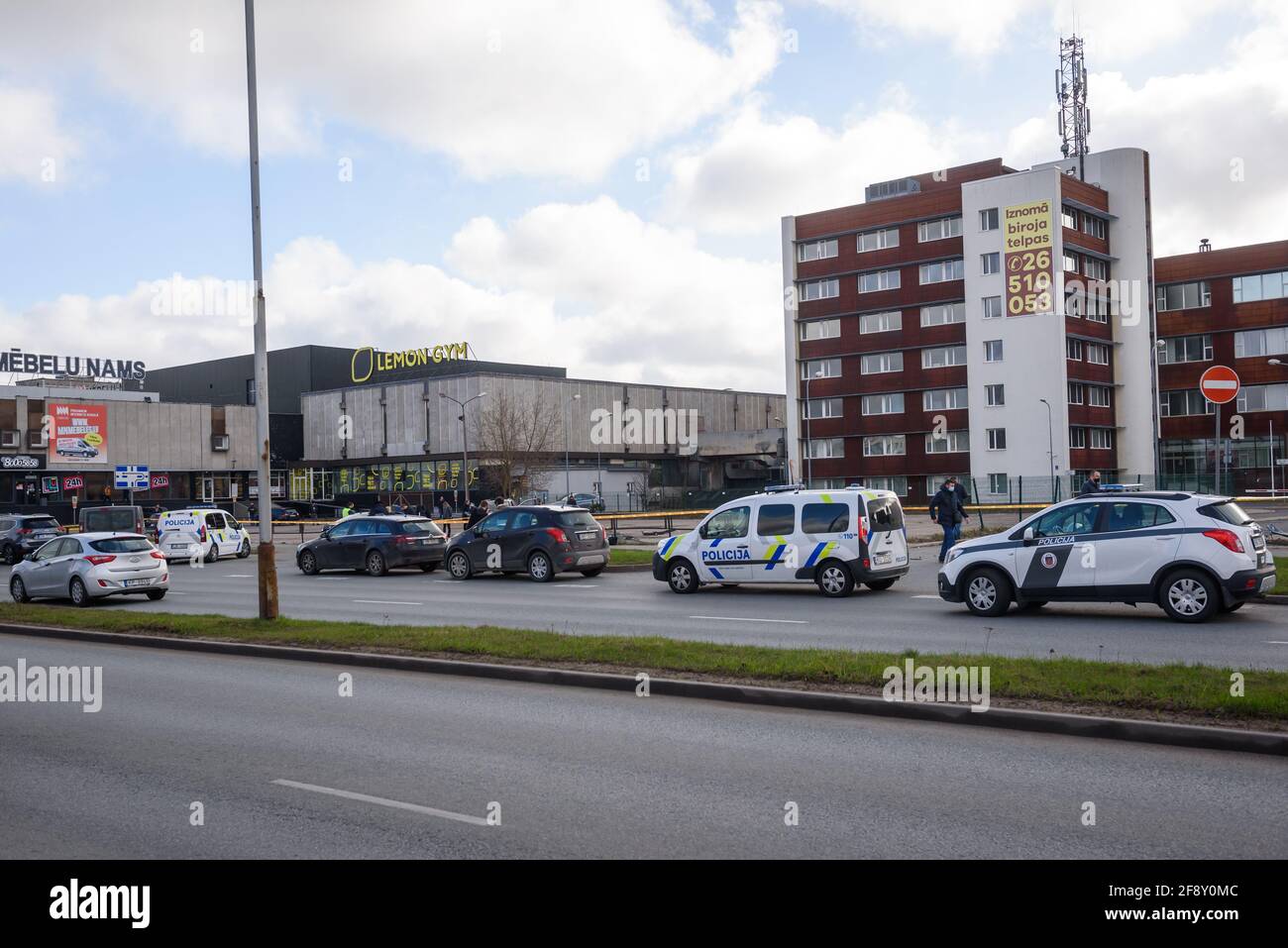 RIGA, LETTONIE. 14 avril 2021. L'agent de football Romans Bezzubovs a abattu à Riga, en Lettonie. Banque D'Images