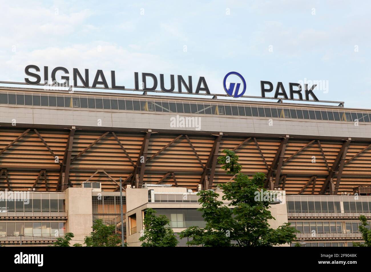 Dortmund, Allemagne - 24 juillet 2016 : signal Iduna Park est un stade de football à Dortmund, en Allemagne, qui est la maison de Borussia Dortmund Banque D'Images