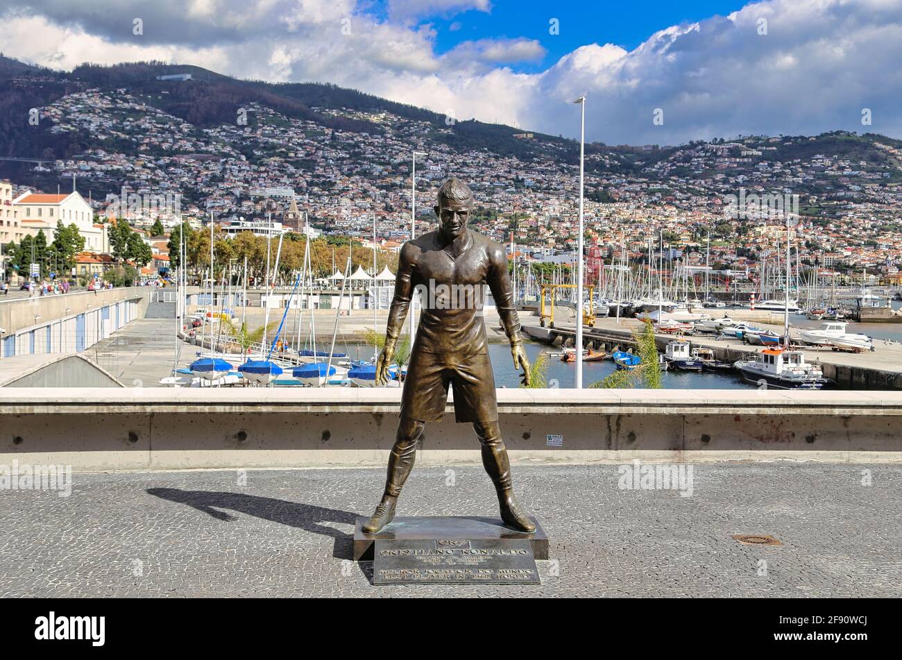 Statue en bronze cr7 cristiano ronaldo Banque de photographies et d’images à haute résolution