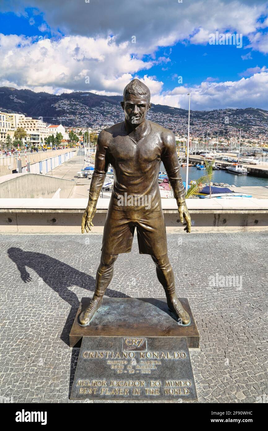 Cristiano Ronaldo CR7 Bronze Statue Funchal Île de Madère Portugal Photo Stock Alamy