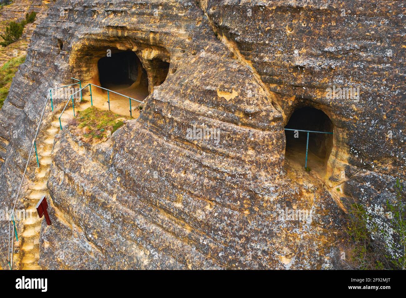 Le côté trou de pierre (kolyuk oldal) est un lieu de formation de la nature vieux de 30 millions d'années que les gens ont sculpté à une plus grande taille. C'était un abri contre t. Banque D'Images