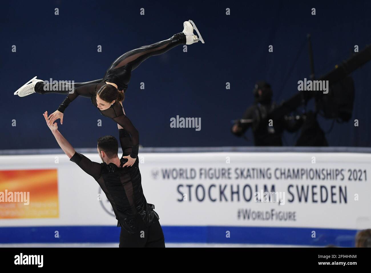 Annika HOCKE & Robert KUNKEL GER, au cours du programme de paires courtes aux Championnats du monde de patinage artistique 2021 de l'UIP à Ericsson Globe, le 24 mars 2021 à Stockholm, Suède. Credit: Raniero Corbelletti/AFLO/Alay Live News Banque D'Images