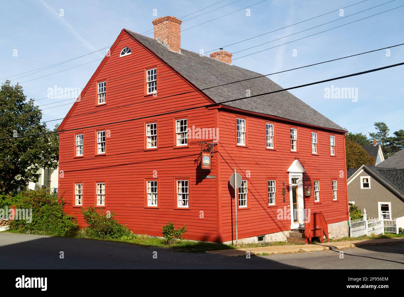The Lennox Inn à Lunenburg, Nouvelle-Écosse, Canada. La ville est un site classé au patrimoine mondial de l'UNESCO. Banque D'Images