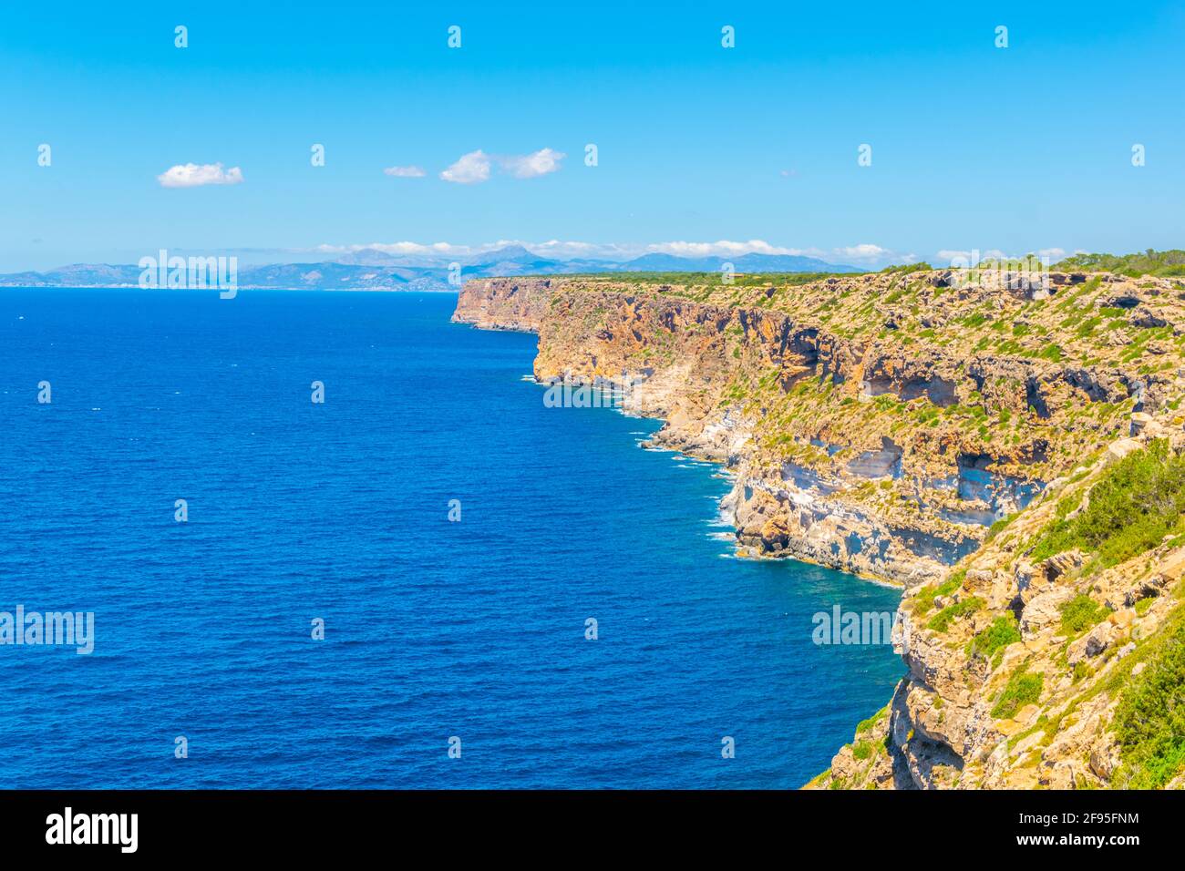 Côte déchiquetée de Majorque au Cap blanc Banque D'Images