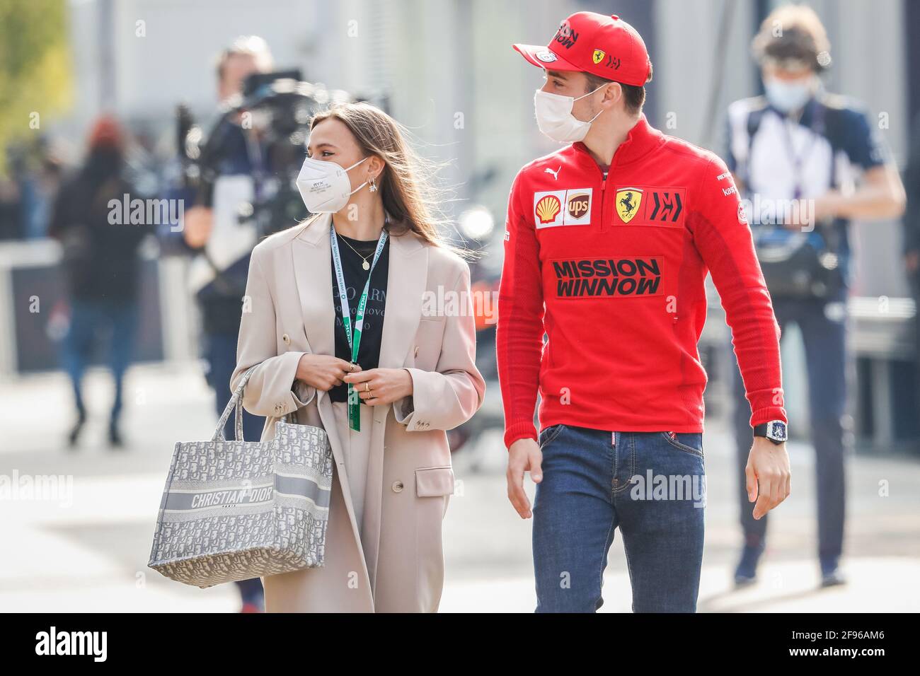 LECLERC Charles (mco), Scuderia Ferrari SF21, Et sa petite amie SINE Charlotte, portrait pendant la Formule 1 Pirelli Gran Premio Del fait en Italie E Dell emilia Romagna 2021 du 16 au 18 avril 2021 sur l'Autodromo Internazionale Enzo e Dino Ferrari, à Imola, Italie - photo Antonin Vincent / DPPI / LiveMedia Banque D'Images