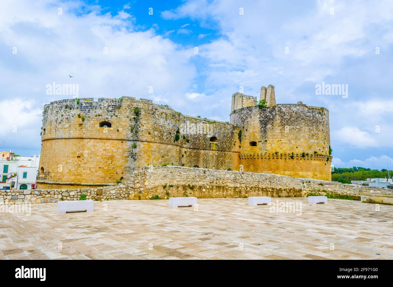 Vue sur un château d'Otranto, Italie. Banque D'Images