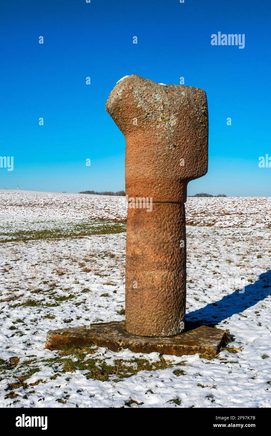 Sculpture de Moshe Shek, Israël, pierres à la frontière, paysage de sculpture sur la Sargau, frontière Allemagne-France près de Merzig Sarre Allemagne Banque D'Images