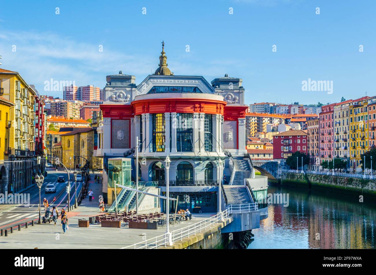 Marché de Ribera dans la ville espagnole de Bilbao Banque D'Images