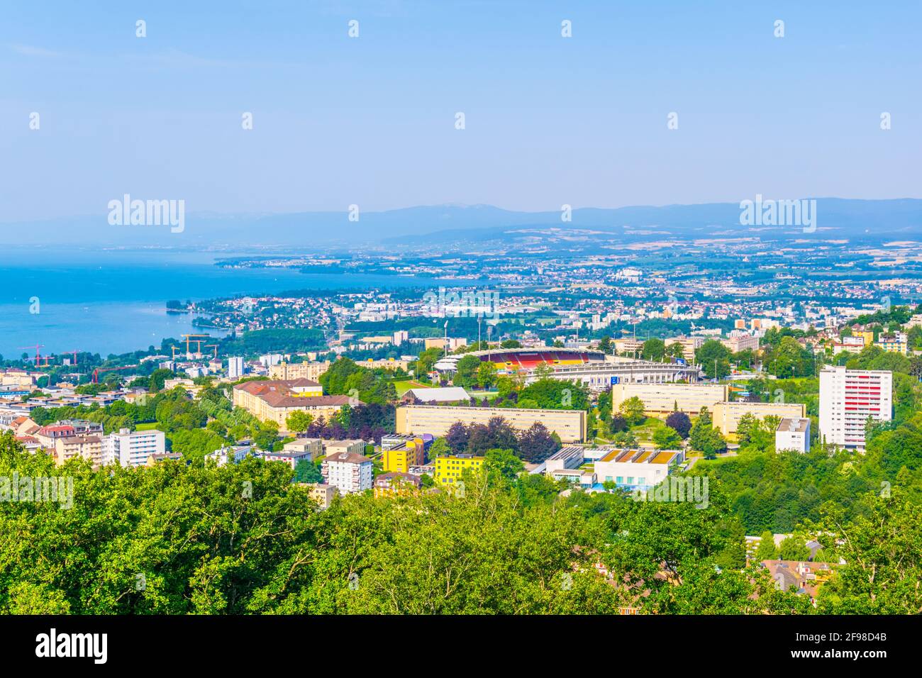 Vue aérienne de Lausanne et de la côte du lac de Genève, Suisse Banque D'Images