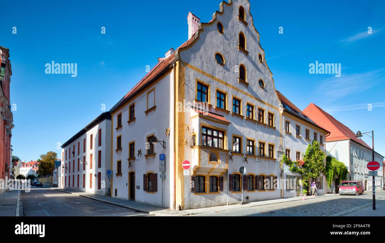 Asamkirche, Mariette Haas Galerie, façade de maison, ancienne, historique, Architecture, Ingolstadt, Bavière, Allemagne, Europe Banque D'Images