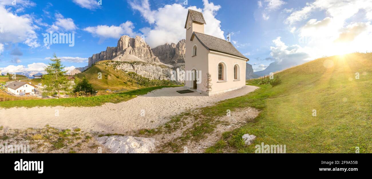 L'Europe, l'Italie, le Tyrol du Sud, Bolzano. Dans l'église des Alpes, col Gardena Dolomites Tyrol du Sud, Banque D'Images