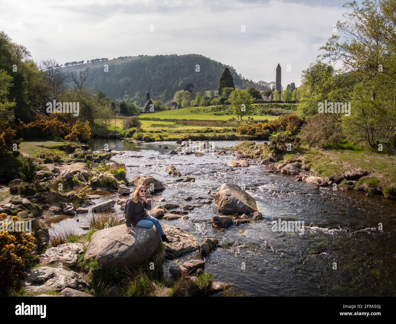 Petit creek art Glendalough dans les montagnes de Wicklow Irlande - photographie de voyages Banque D'Images