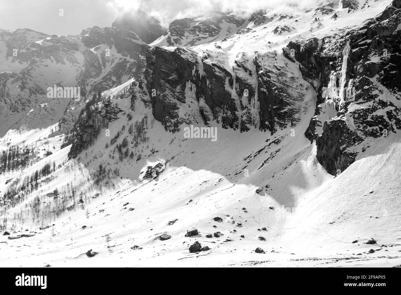 Paysage enneigé dans la montagne Pian della Mussa, dans le Piémont, en Italie Banque D'Images