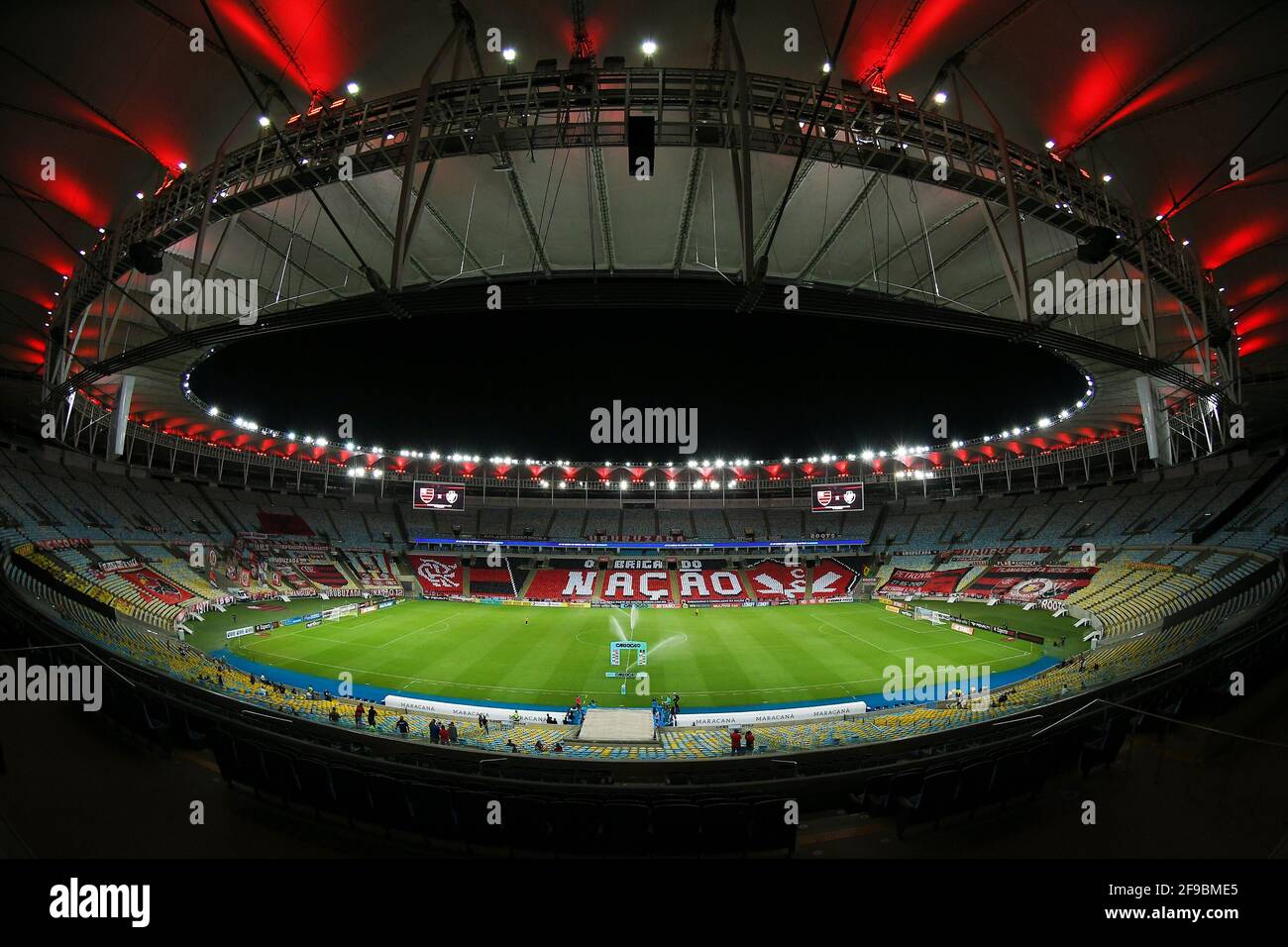 Rio de Janeiro, Brésil, 15 avril 2021. Stade de football Maracanã sans fans en raison de la pandémie, avant le jeu Flamengo x Vasco, connu sous le nom de Banque D'Images
