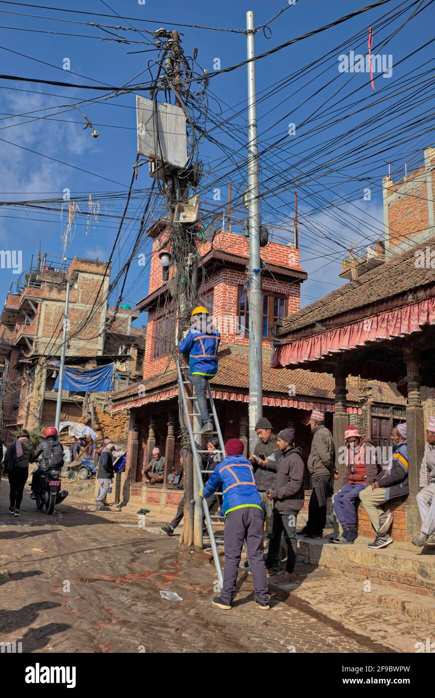 Gestion du câble prise @Katmandou, Népal Photo Stock - Alamy