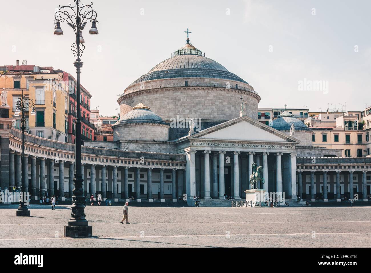eglise de San Francesco di Paola de Piazza del Plebiscito, Naples Banque D'Images