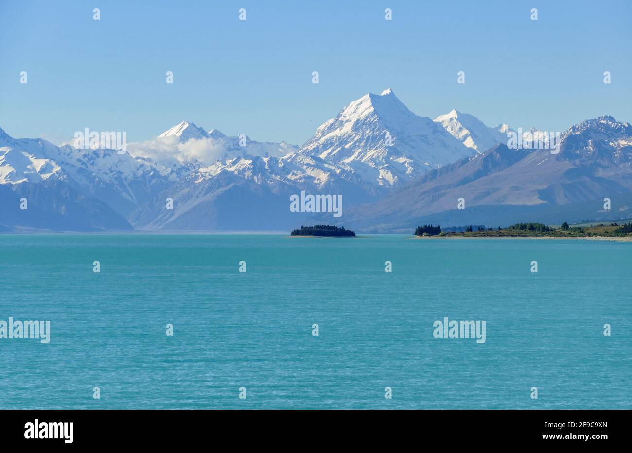 Paysage autour du lac Pukaki à l'île du Sud de New Zélande Banque D'Images