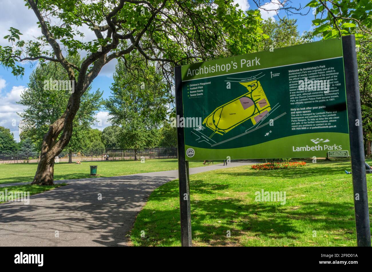 Le parc de l'Archevêque de Lambeth, dans le sud de Londres, faisait partie à l'origine du palais de Lambeth, mais il a été transformé en parc et ouvert au public en 1901. Banque D'Images