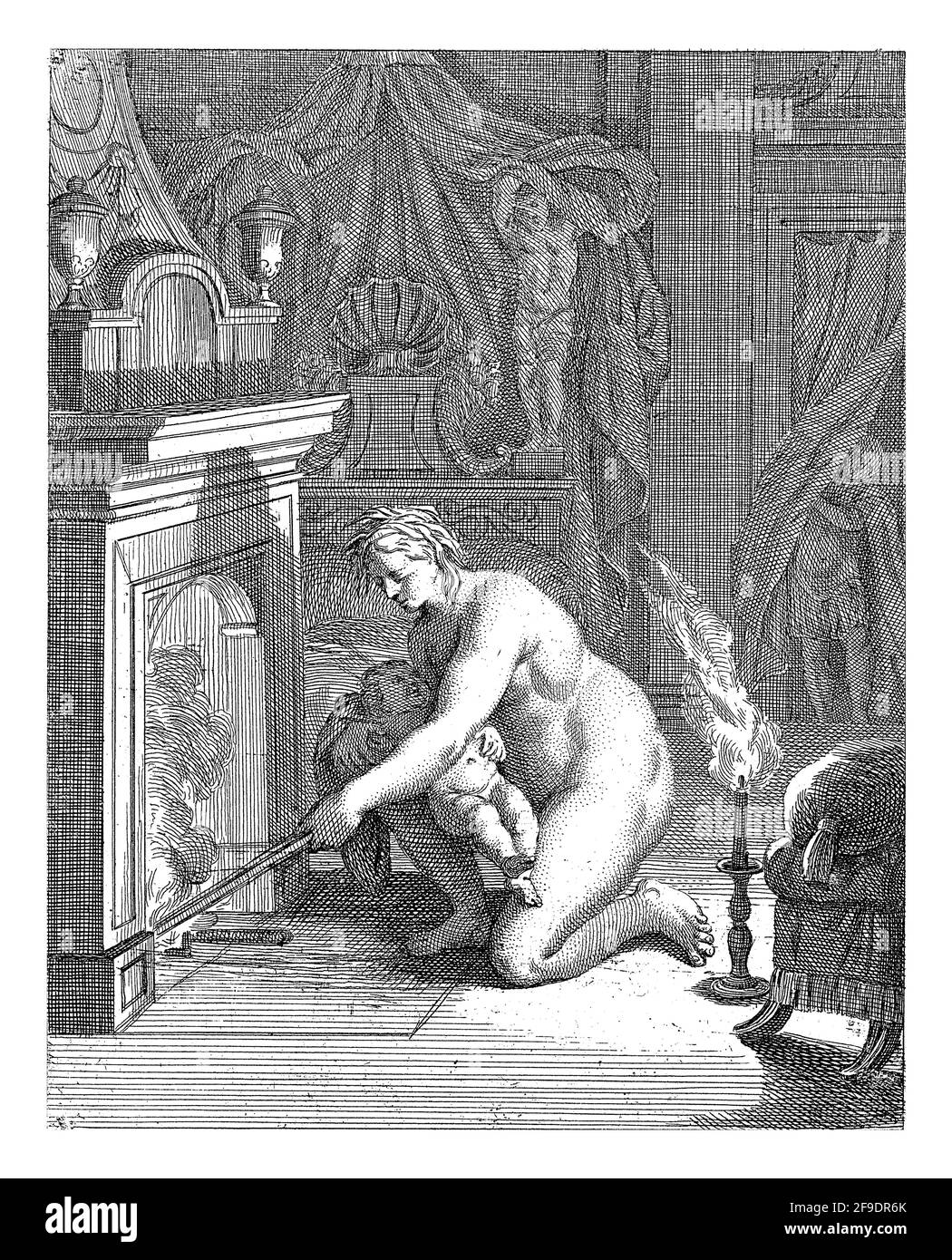 Intérieur avec cheminée et chandelier avec bougie, la nuit. Thetis s'accrouille par la cheminée et alimente le feu qu'elle veut co Banque D'Images