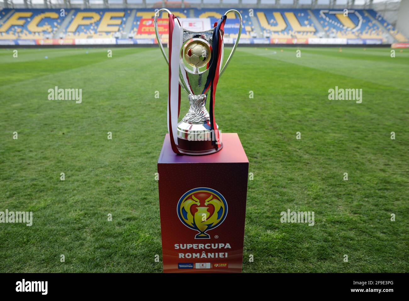 Ploiesti, Roumanie - 15 avril 2021: Détails avec le Supercupa Romaniei (Supercup roumain), un championnat disputé par la Liga I et la CUPA Roman Banque D'Images