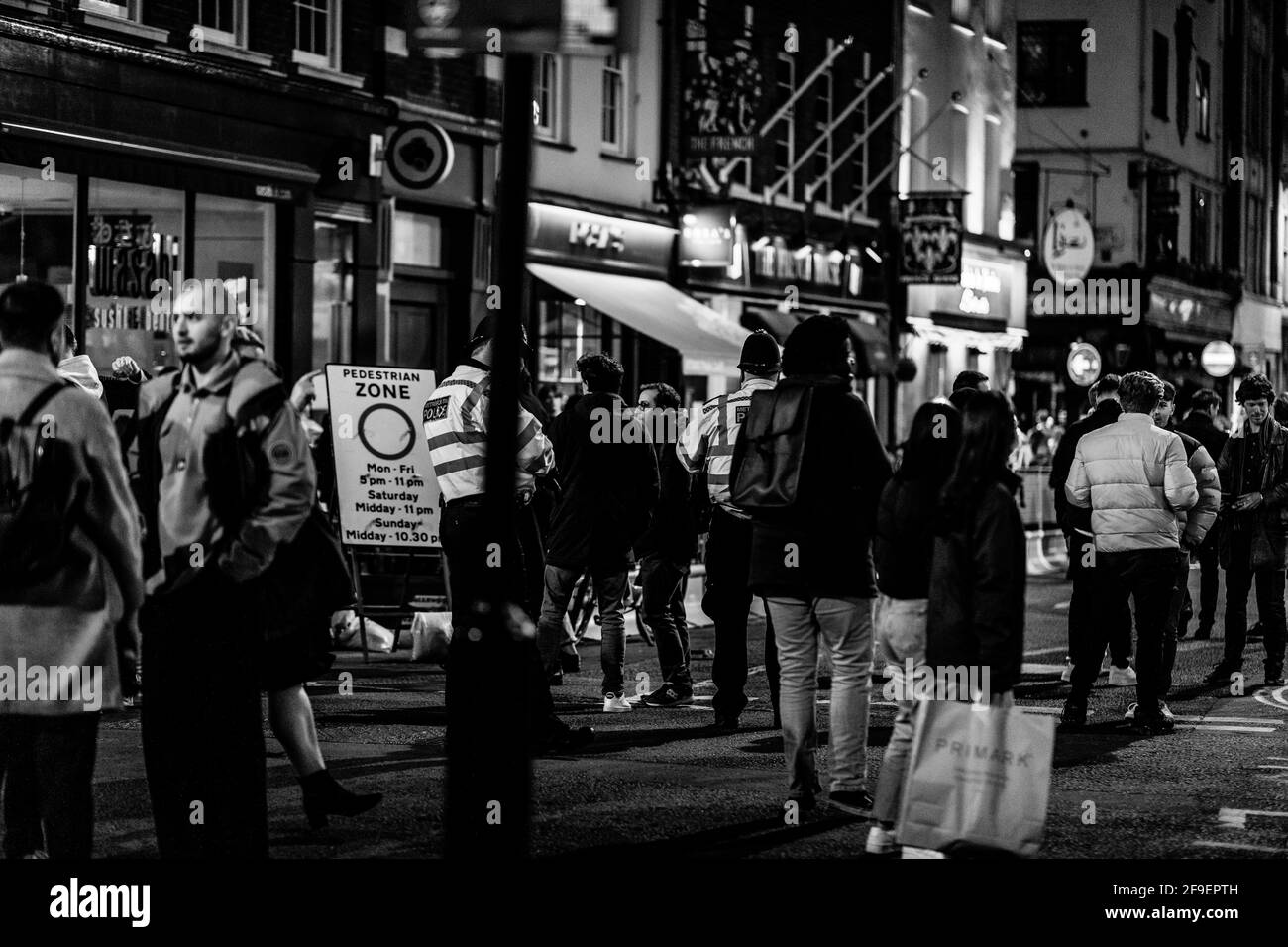 Londres Soho West End Lockdown by Night 16-4-2021 Banque D'Images