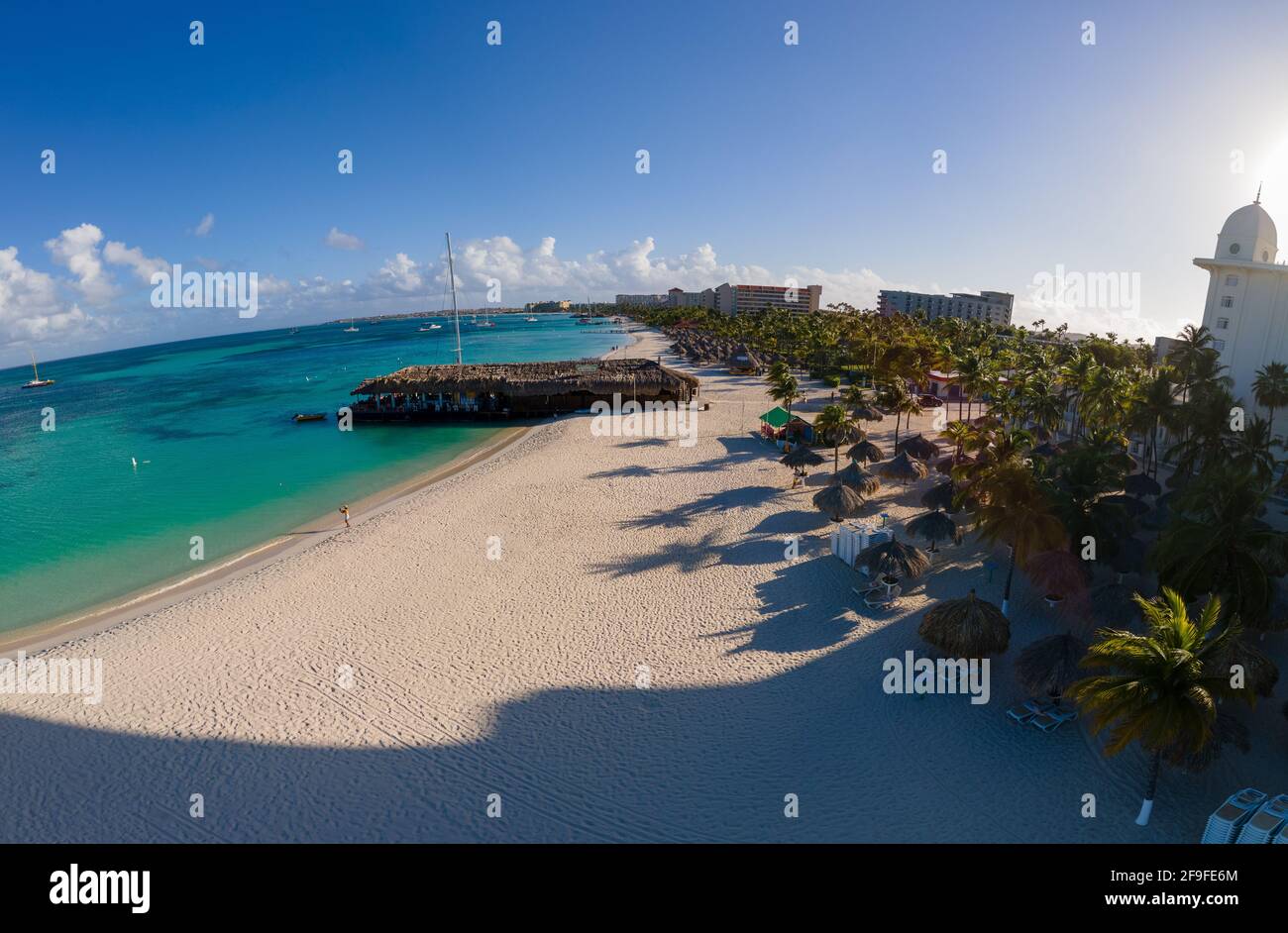 Aruba Mars 2021, hôtels de luxe à Palm Beach Aruba Caraïbes Banque D'Images