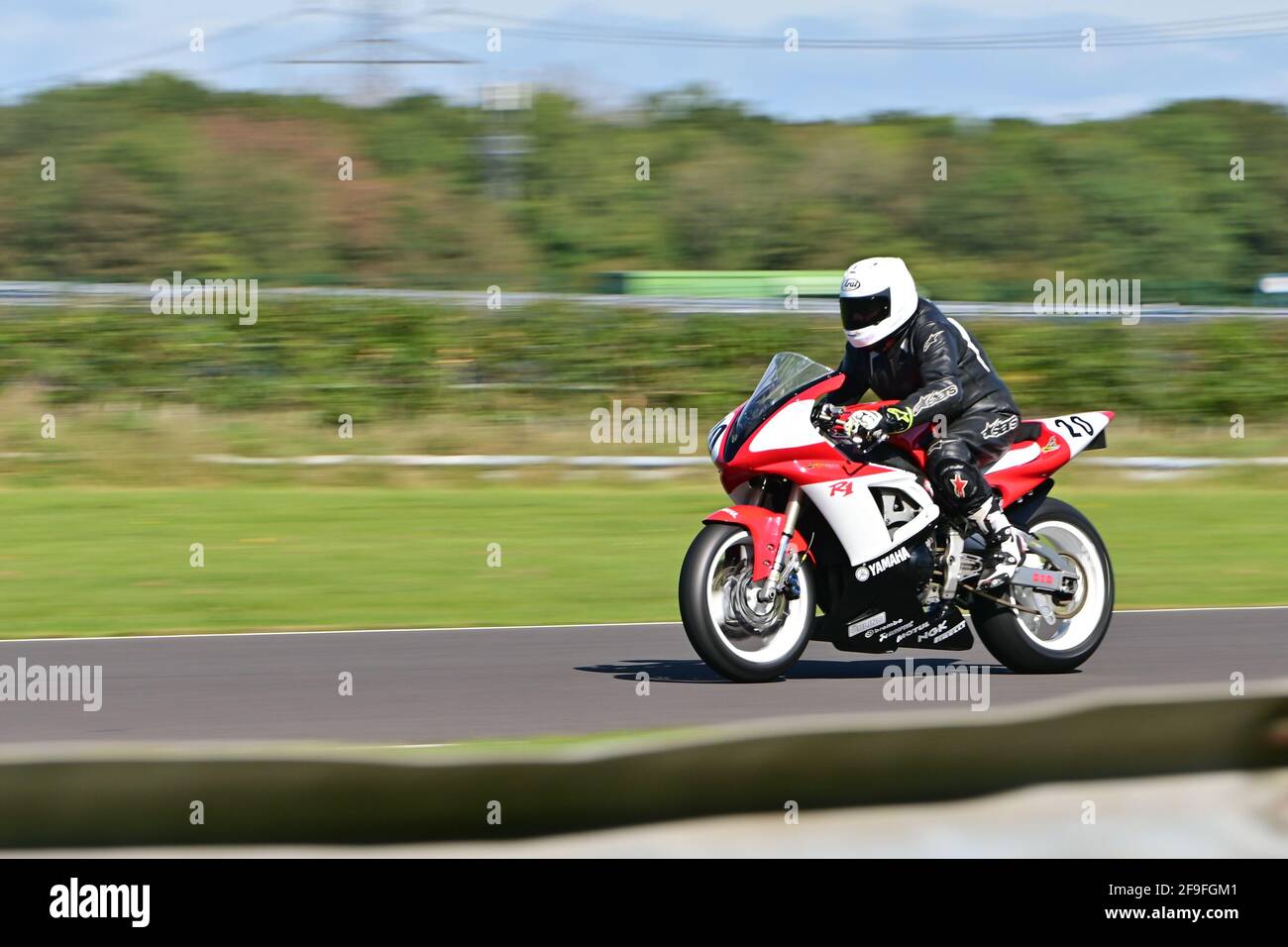 Courses de motos sur le circuit de Castle Combe dans le cadre du SÉRIE NG Road Racing Banque D'Images