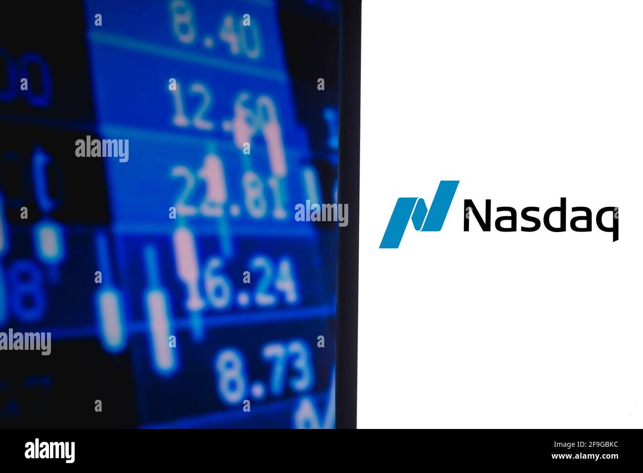 Brésil. 18 avril 2021. Sur cette photo, le logo du marché boursier NASDAQ s'affiche sur l'écran d'un smartphone. Crédit : SOPA Images Limited/Alamy Live News Banque D'Images